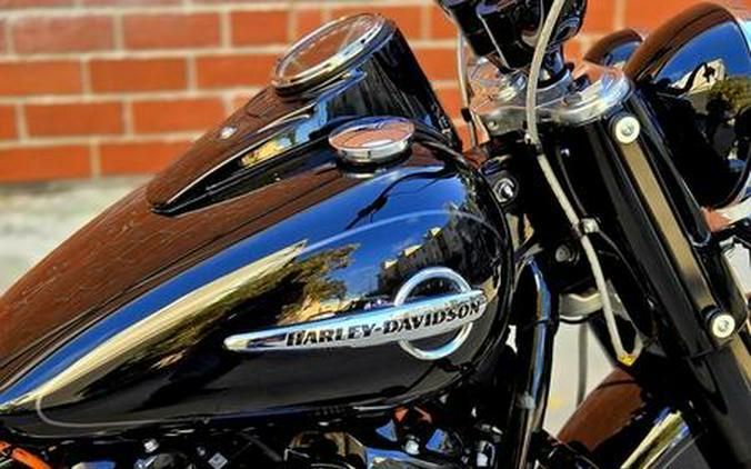 2018 Harley-Davidson® FLHCS - Softail® Heritage Classic 114