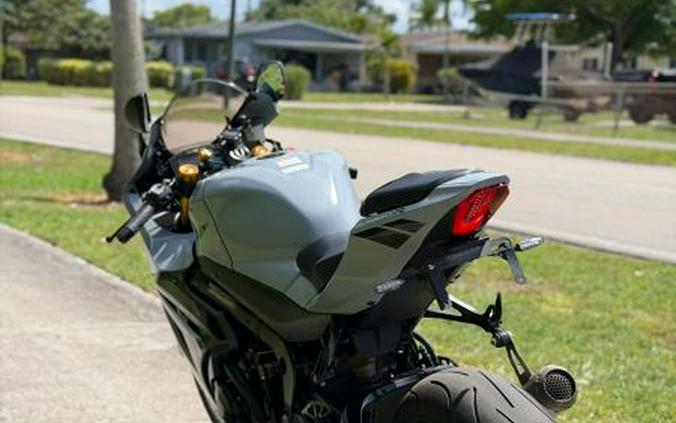2022 Suzuki GSX-R1000R