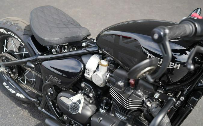 2019 Triumph Bonneville Bobber Black Jet Black