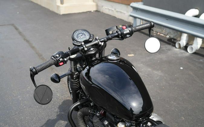 2019 Triumph Bonneville Bobber Black Jet Black