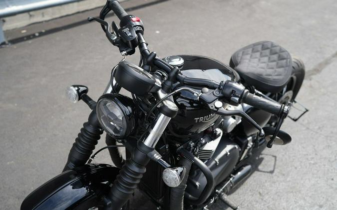 2019 Triumph Bonneville Bobber Black Jet Black