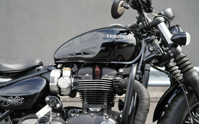 2019 Triumph Bonneville Bobber Black Jet Black