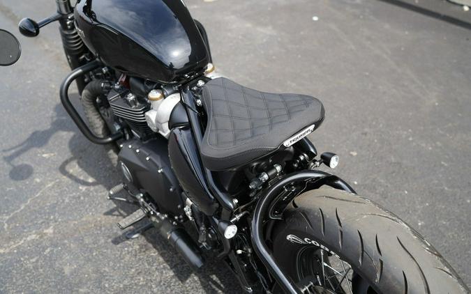 2019 Triumph Bonneville Bobber Black Jet Black