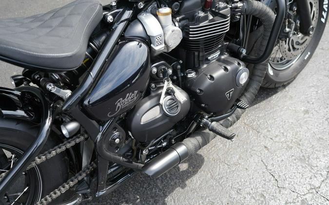 2019 Triumph Bonneville Bobber Black Jet Black