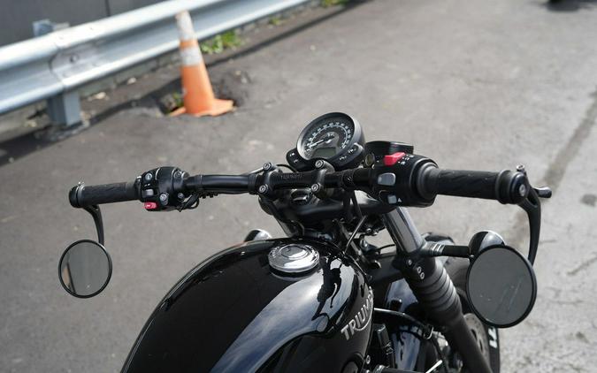 2019 Triumph Bonneville Bobber Black Jet Black