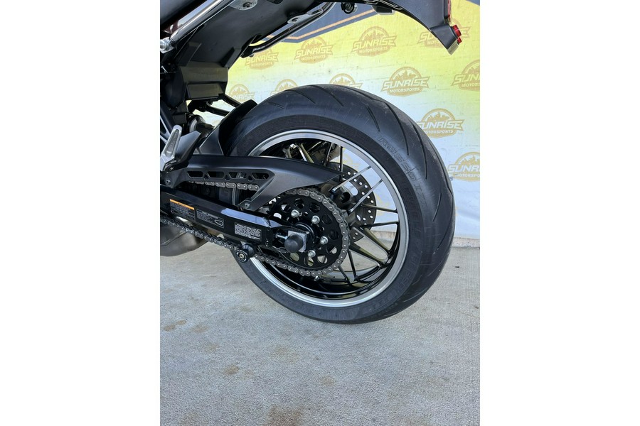 2019 Kawasaki Z900RS ABS