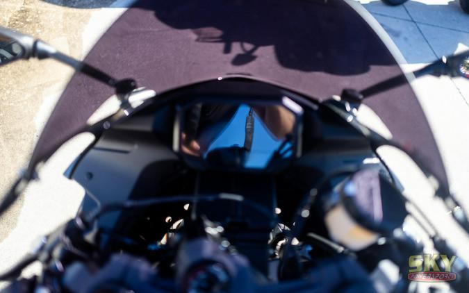 2025 Kawasaki Ninja ZX6R Base