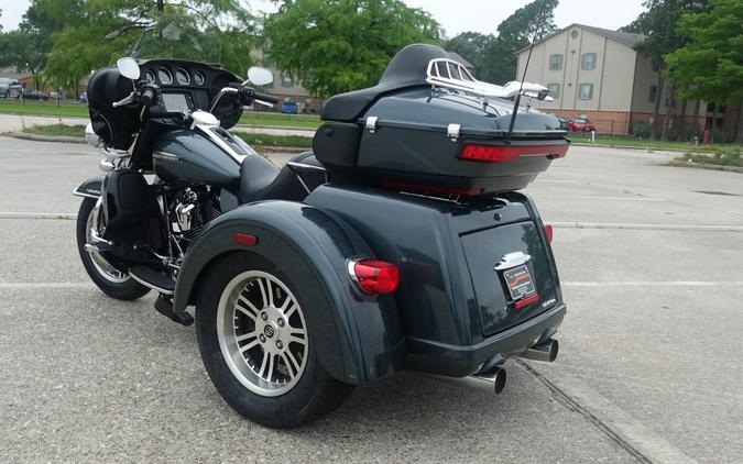 2020 Harley-Davidson Tri Glide FLHTCUTG