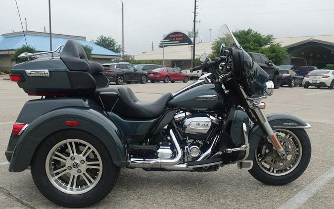 2020 Harley-Davidson Tri Glide FLHTCUTG