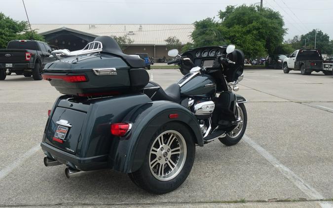 2020 Harley-Davidson Tri Glide FLHTCUTG