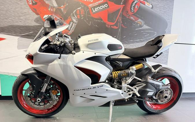 2023 Ducati Panigale V2 White Rosso Livery