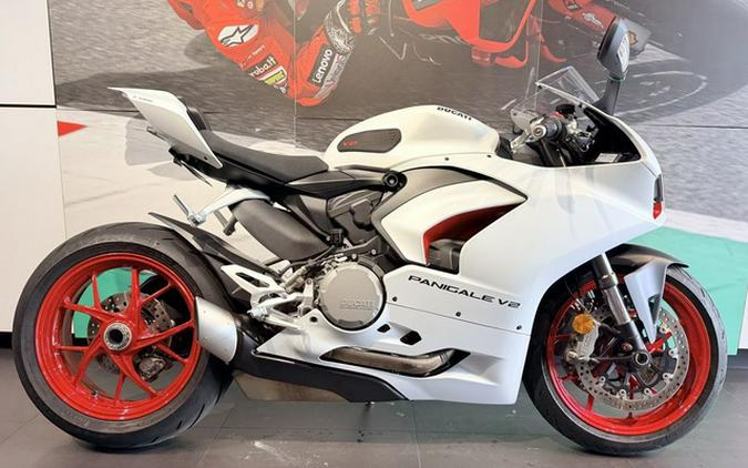 2023 Ducati Panigale V2 White Rosso Livery