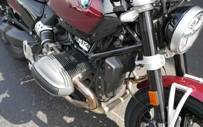 2024 BMW R 12 Aventurin Red Metallic