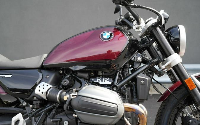 2024 BMW R 12 Aventurin Red Metallic