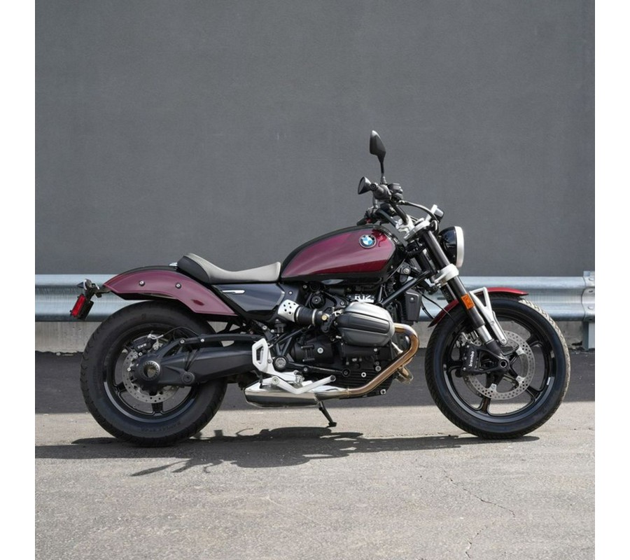 2024 BMW R 12 Aventurin Red Metallic