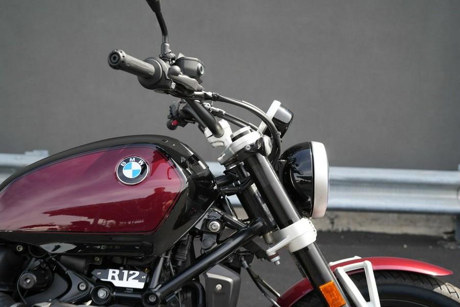 2024 BMW R 12 Aventurin Red Metallic