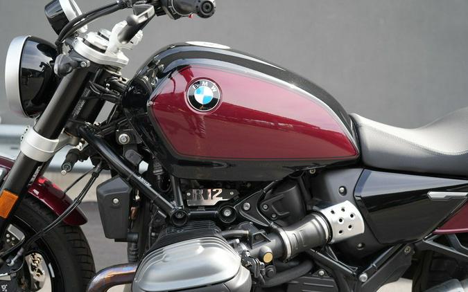 2024 BMW R 12 Aventurin Red Metallic