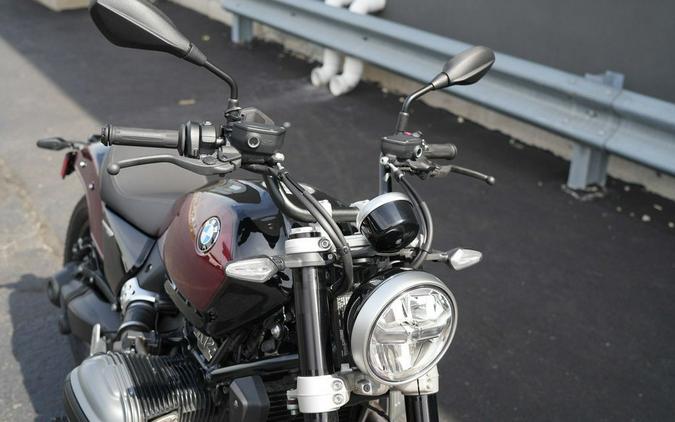 2024 BMW R 12 Aventurin Red Metallic