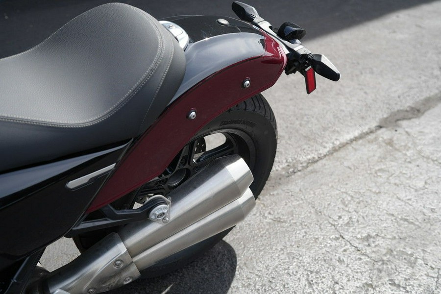 2024 BMW R 12 Aventurin Red Metallic
