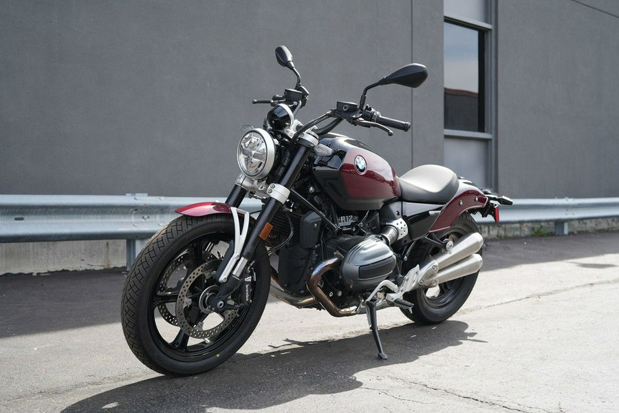2024 BMW R 12 Aventurin Red Metallic