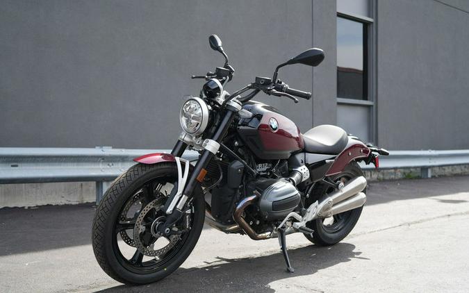 2024 BMW R 12 Aventurin Red Metallic