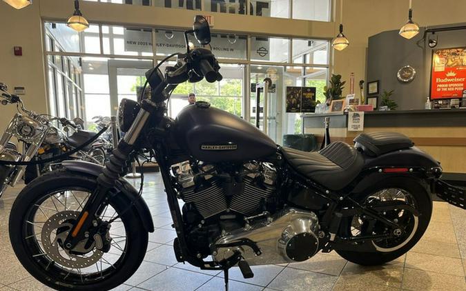 2025 Harley-Davidson Softail FXBB - Street Bob