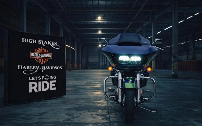 2017 Harley-Davidson® Road Glide® Special Superior Blue FLTRXS