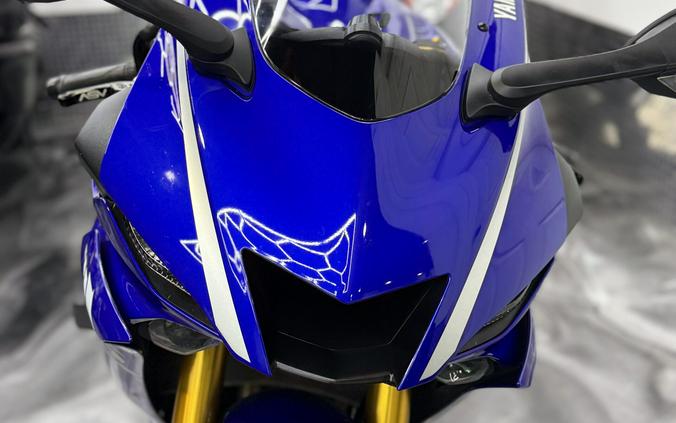 2017 Yamaha R6 With only 4500 Miles In Mint Condition / Leo vince Exhaust