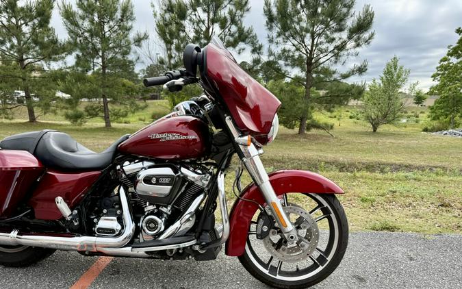 2017 Harley-Davidson® Street Glide® FLHX