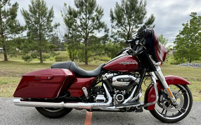 2017 Harley-Davidson® Street Glide® FLHX