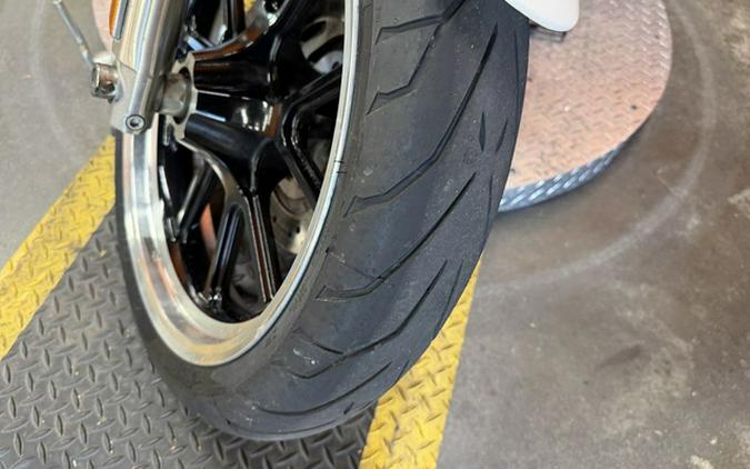 2011 Harley-Davidson Sportster XL883L - Superlow