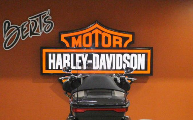 2023 Harley-Davidson® FLHTCUTG - Tri Glide® Ultra