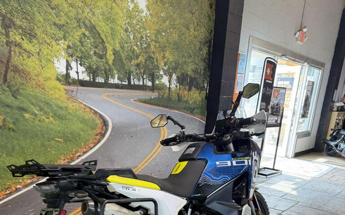 2024 Husqvarna Norden 901
