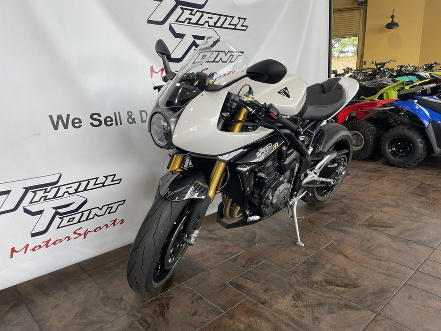 2022 Triumph Speed Triple 1200 RR Crystal White Storm Grey