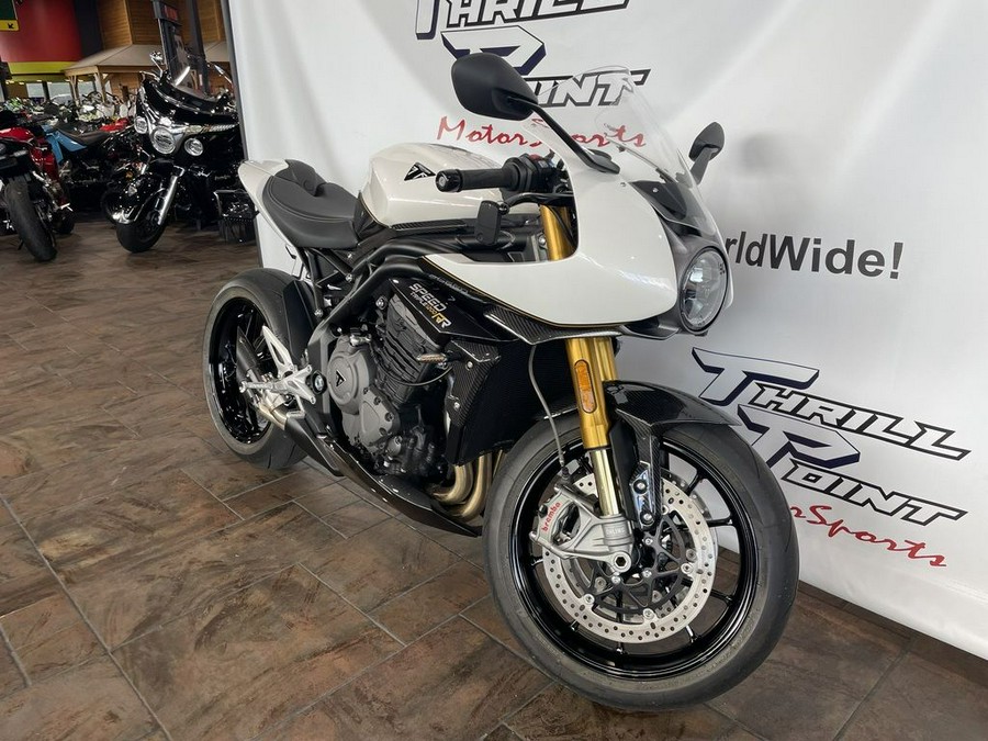 2022 Triumph Speed Triple 1200 RR Crystal White Storm Grey