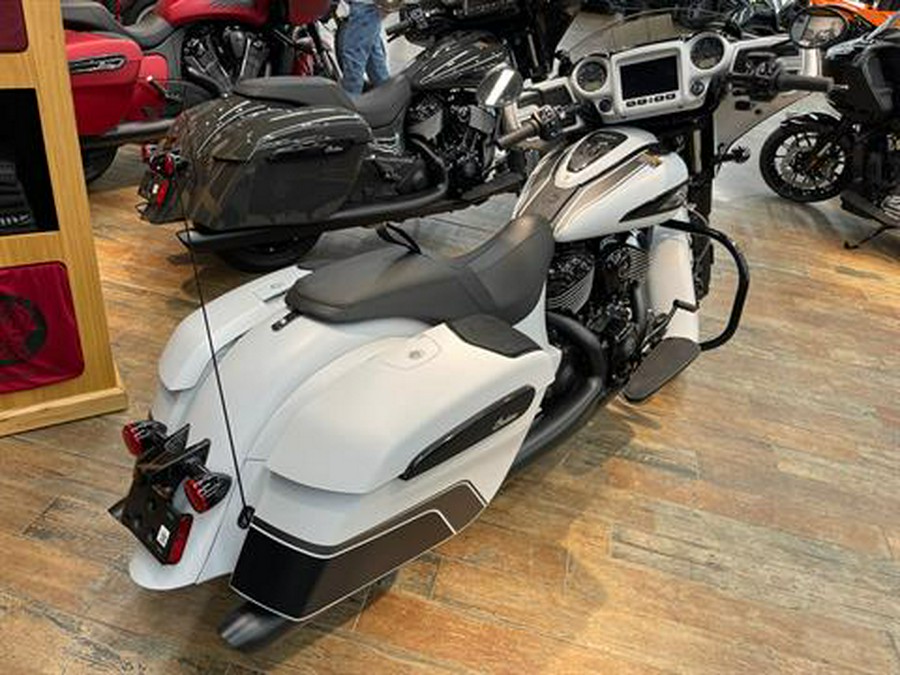 2024 Indian Motorcycle Chieftain® Dark Horse® with PowerBand Audio Package