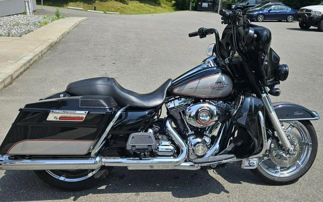 2009 Harley-Davidson® FLHTC - Electra Glide® Classic