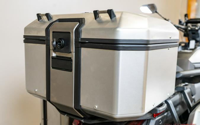 2025 Can-Am CANYON W/ HARD CASE