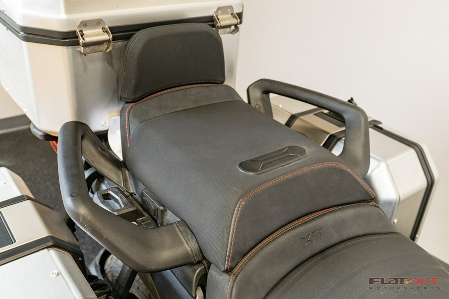 2025 Can-Am CANYON W/ HARD CASE