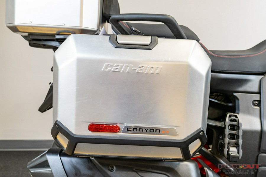 2025 Can-Am CANYON W/ HARD CASE