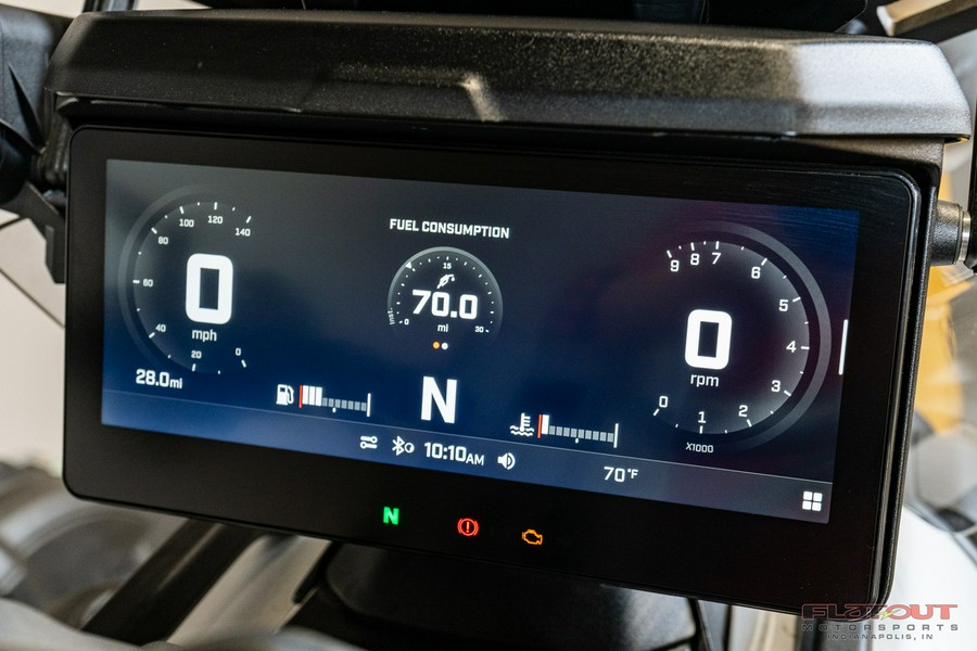 2025 Can-Am CANYON W/ HARD CASE