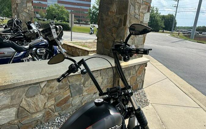 2018 Harley-Davidson Street Bob Industrial Gray Denim/Black Denim