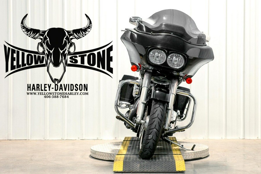 2010 Harley-Davidson Road Glide Custom Vivid Black