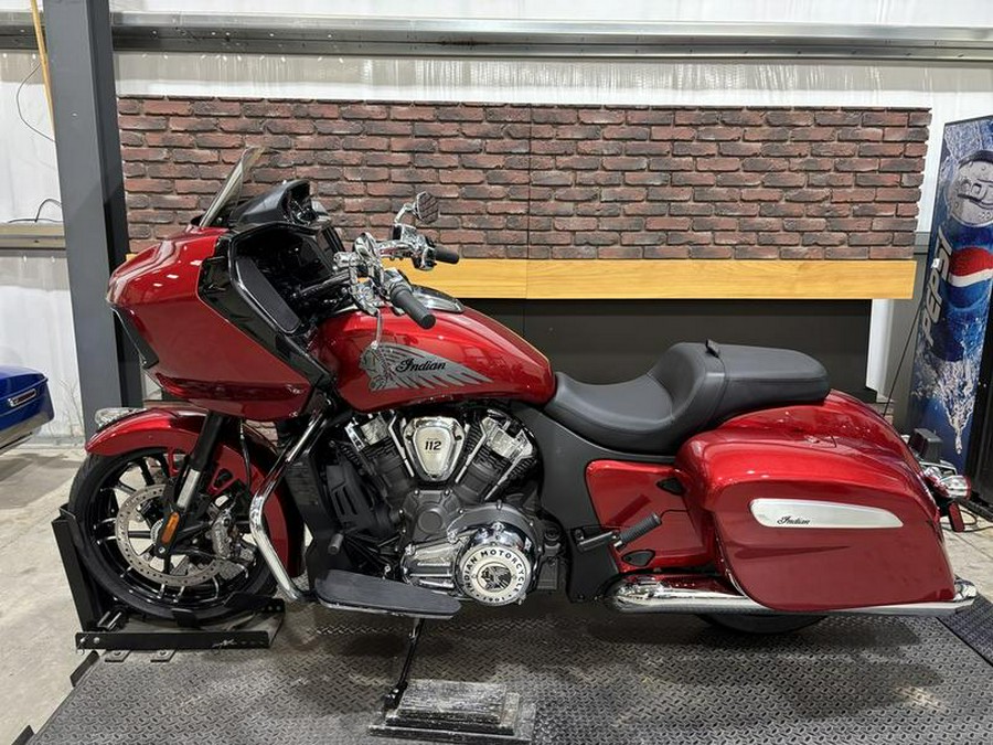 2025 Indian Motorcycle® Challenger® Limited 112 Sunset Red Metallic