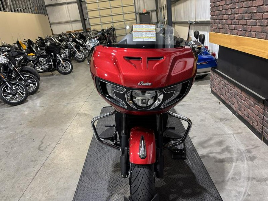 2025 Indian Motorcycle® Challenger® Limited 112 Sunset Red Metallic