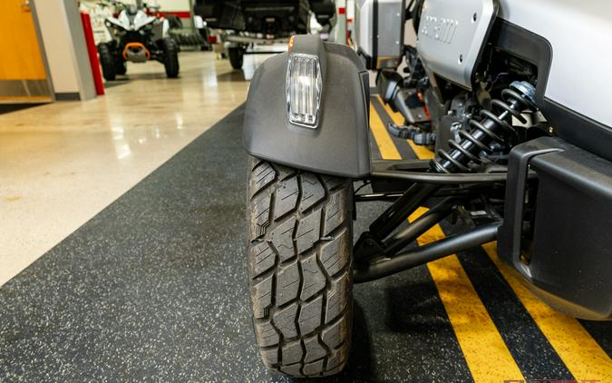 2025 Can-Am CANYON XT