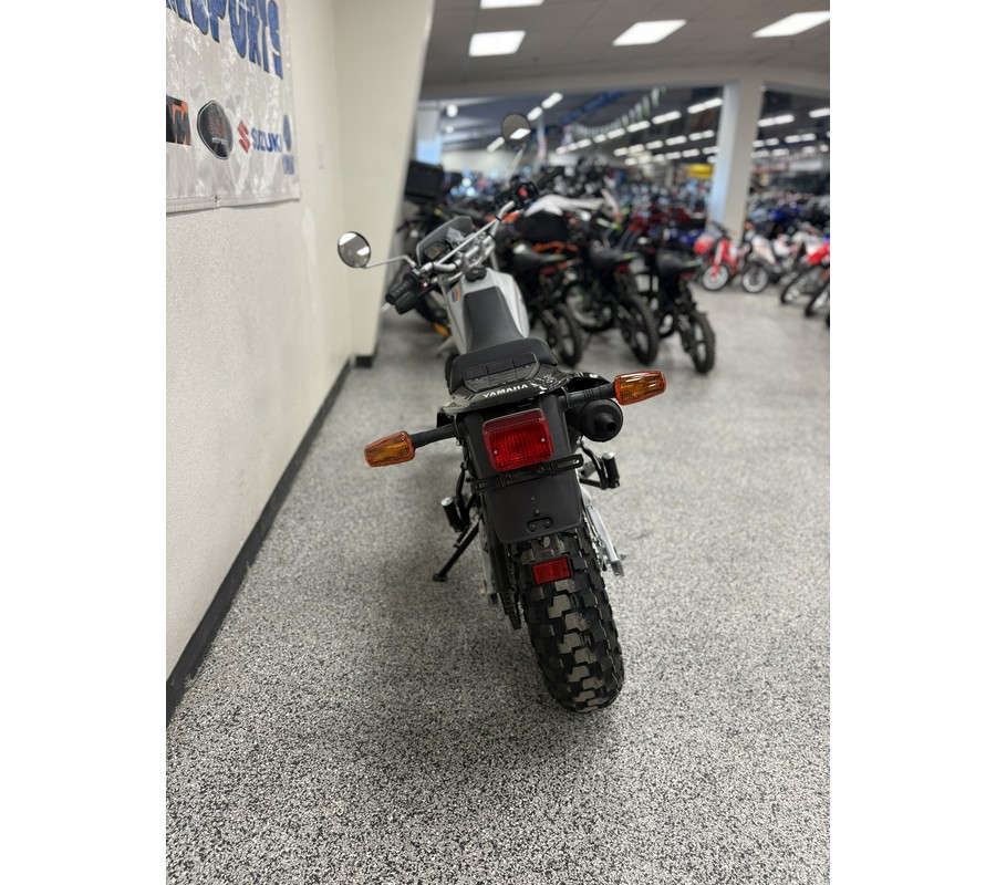 2026 Yamaha TW200 Gallant Gray - Y2699A