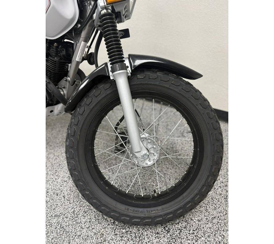 2026 Yamaha TW200 Gallant Gray - Y2699A