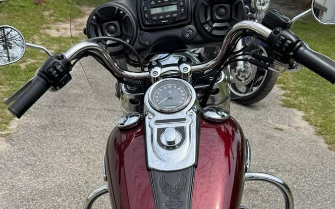2015 Harley-Davidson FLD CRUISER