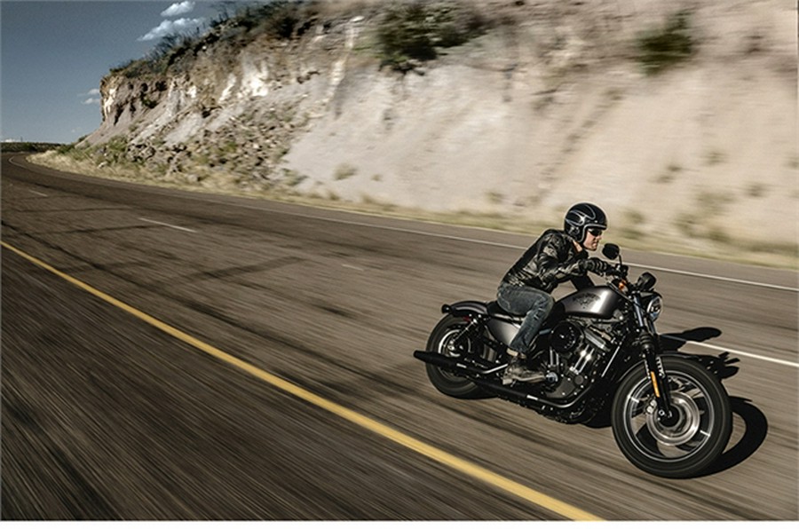 2017 Harley-Davidson Sportster Iron 883